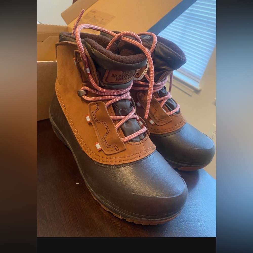 Shellista IV Shorty WP Womens Boots Size 6 US